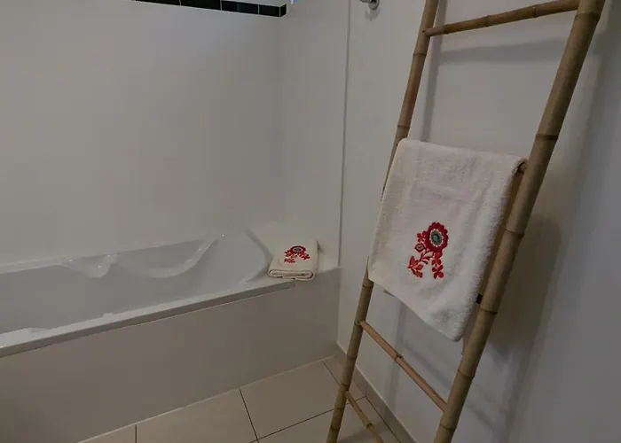 Les Terrasses De Vignola פורטו-וישיו